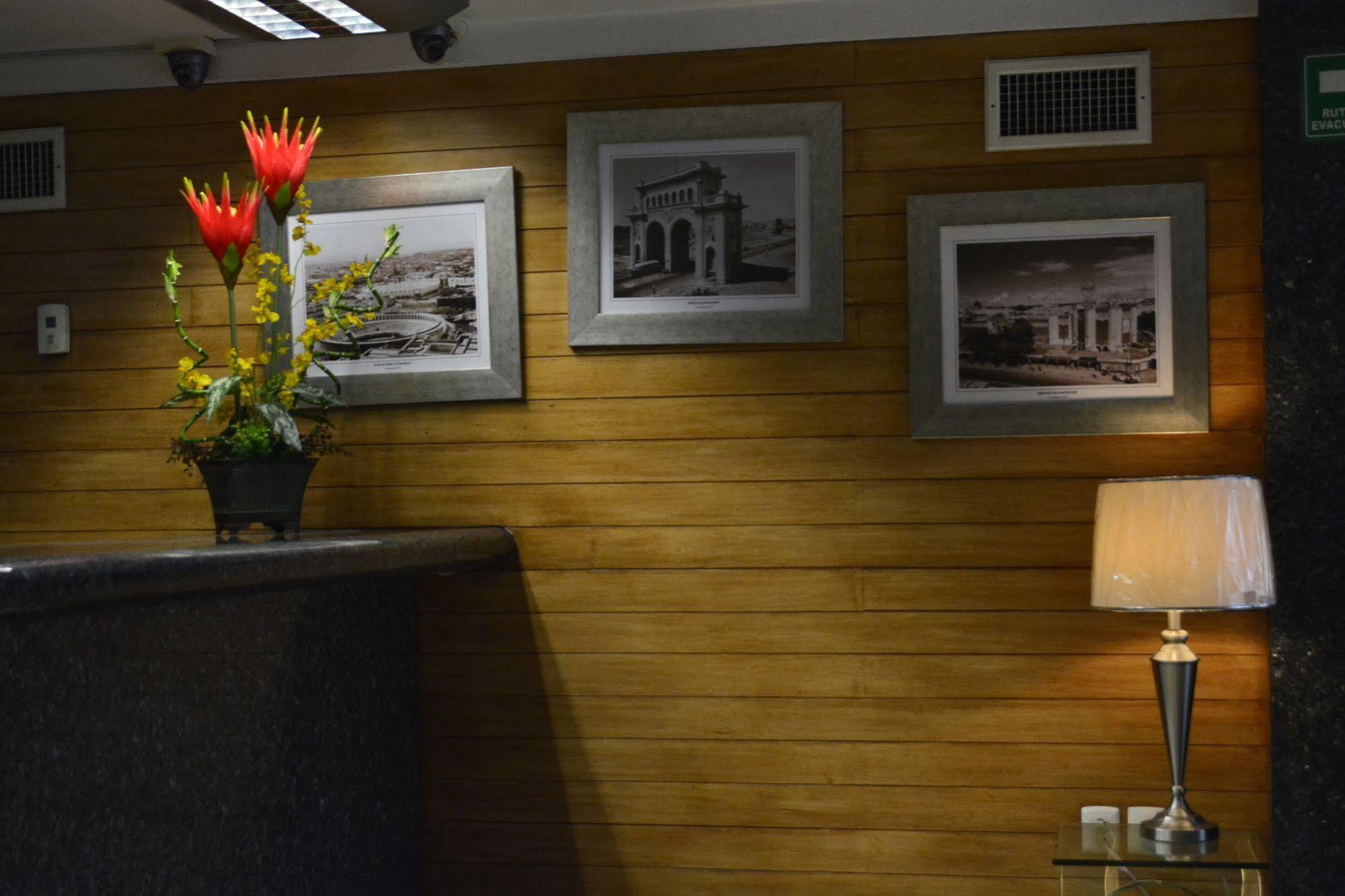 Hotel Porto Alegre Guadalajara Exterior photo