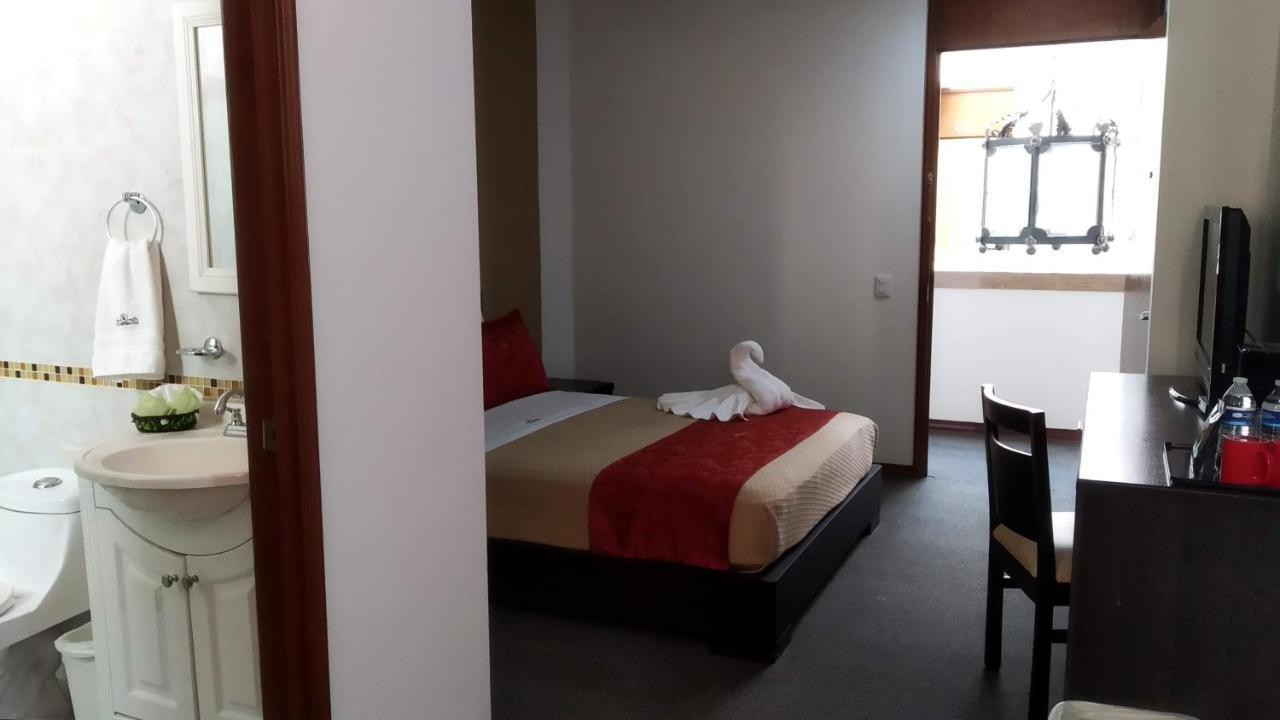 Hotel Porto Alegre Guadalajara Exterior photo