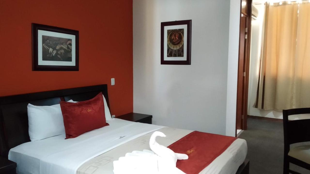 Hotel Porto Alegre Guadalajara Exterior photo
